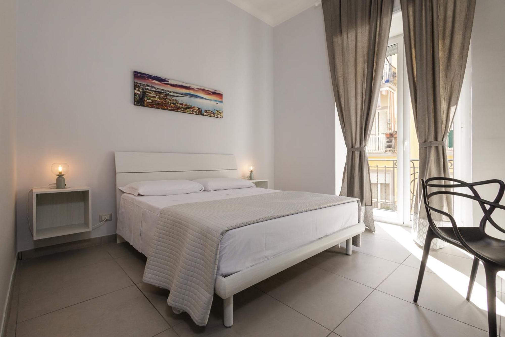 Caroline'S House Hotel Napoli Ngoại thất bức ảnh